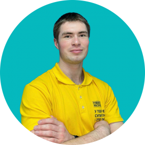 Эрик - КИБЕРшкола программирования для детей, компьютерные курсы для школьников, начинающих и подростков - KIBERone г. Нагорный