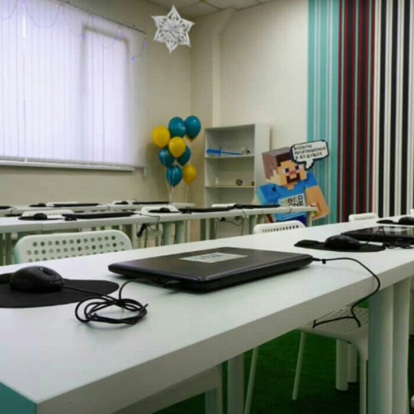 KIBERone для будущих КиберГероев в Ижевске! - КИБЕРшкола программирования для детей, компьютерные курсы для школьников, начинающих и подростков - KIBERone г. Нагорный